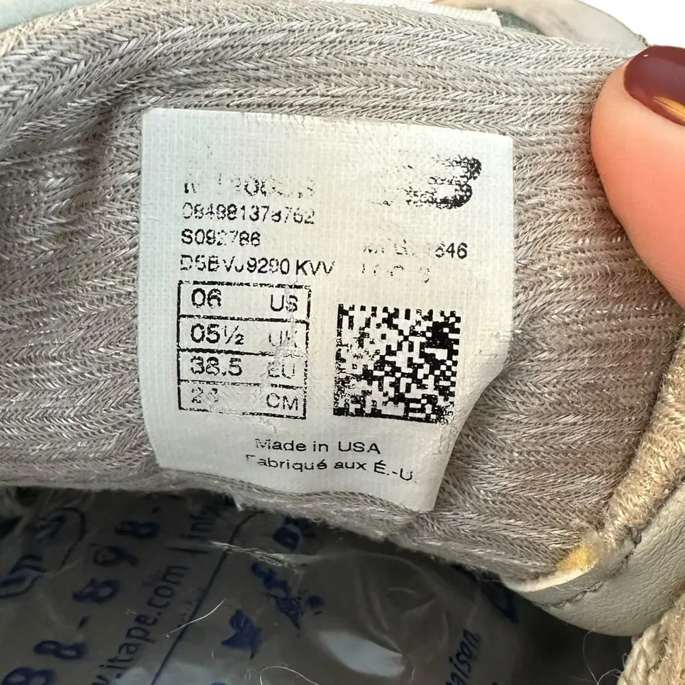 *RARE* New Balance 1400‎ Made in USA Light Gray Sneakers Collectors - Women’s 8